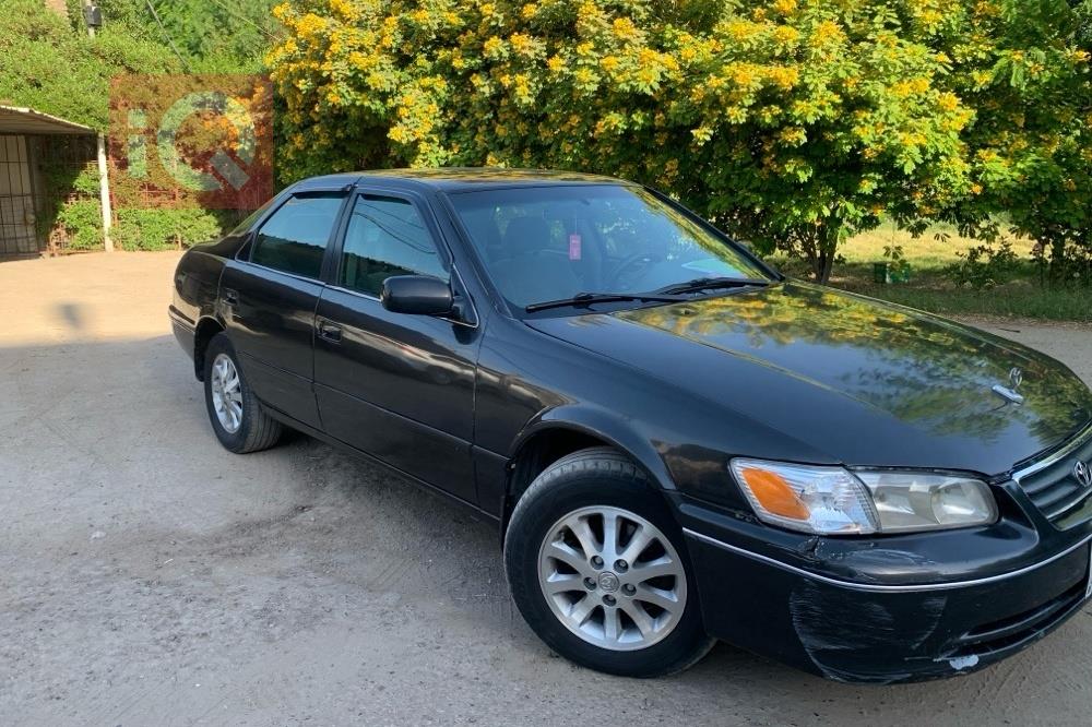 تۆیۆتا کامری